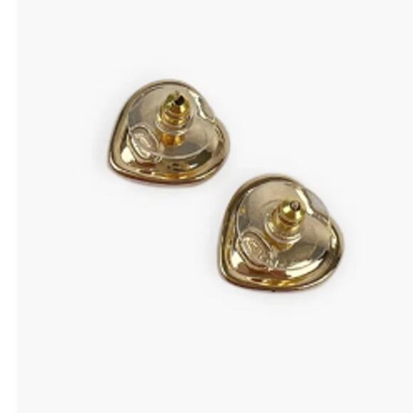 Gold CHANEL Heart Stud Earrings A21 (CHXX021) - Picture 6 of 8